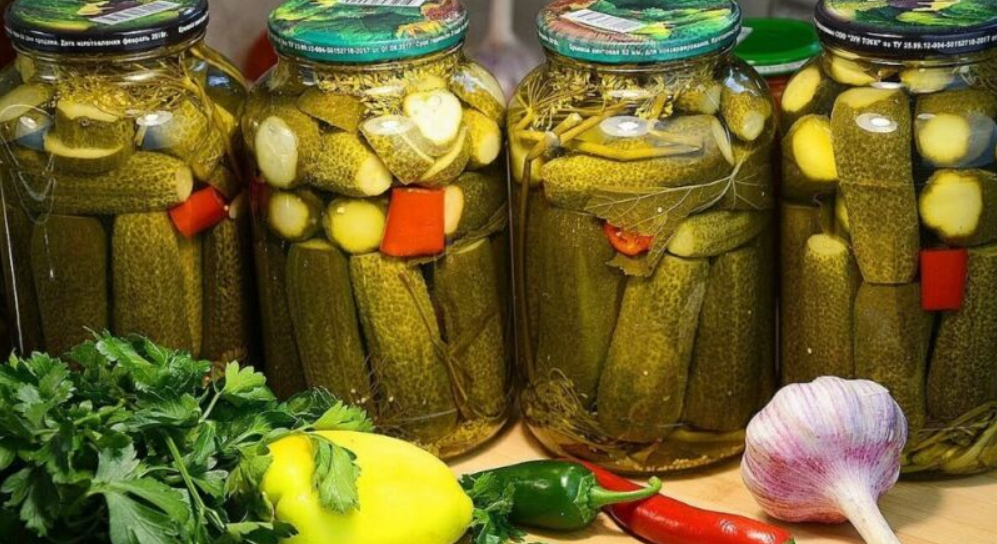 Як зробити мариновані огірки хрусткими