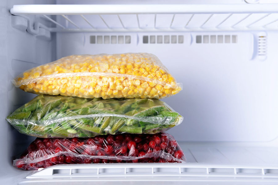 Які продукти не можна заморожувати