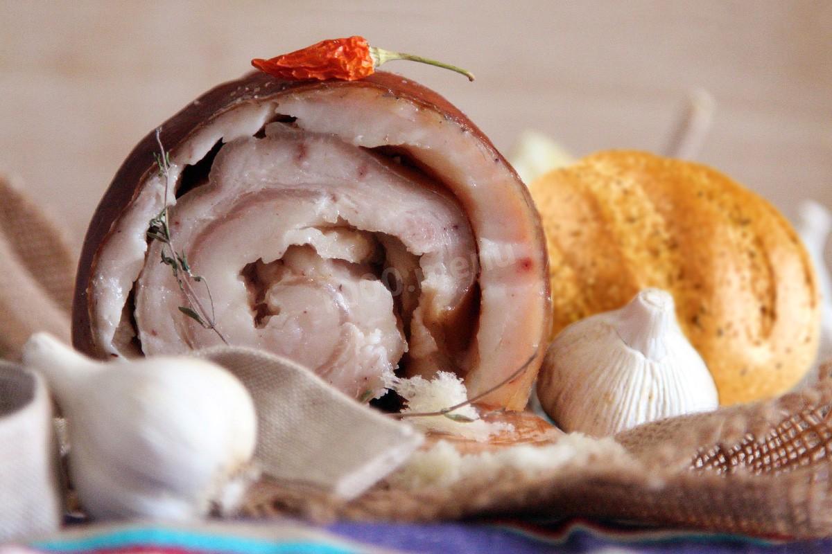 Куди можна застосоувати свинячі шкірки з сала