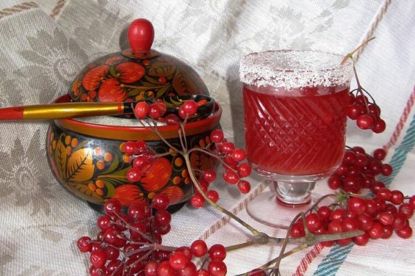 Саме час приготувати корисну настоянку із червоної калини стане приємним сюрпризом для гостей