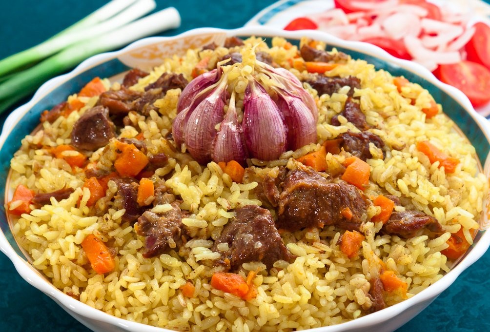 Для чого потрібен друшляк в приготуванні плову: кулінарний лайфхак