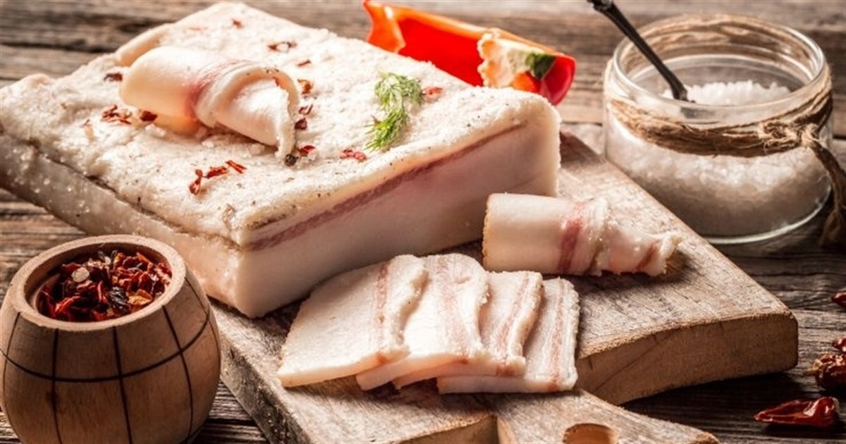 Кулінари розповіли, що робити з салом, яке не жується