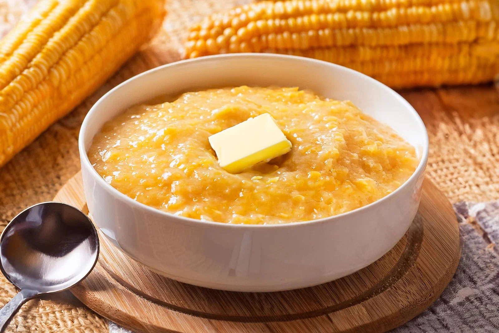 Як приготувати кукурудзяну кашу